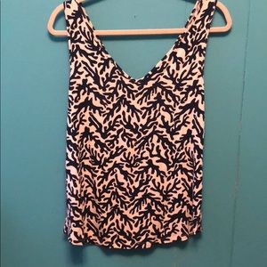 Lilly Pulitzer Tank. Good condition. Sz Xs